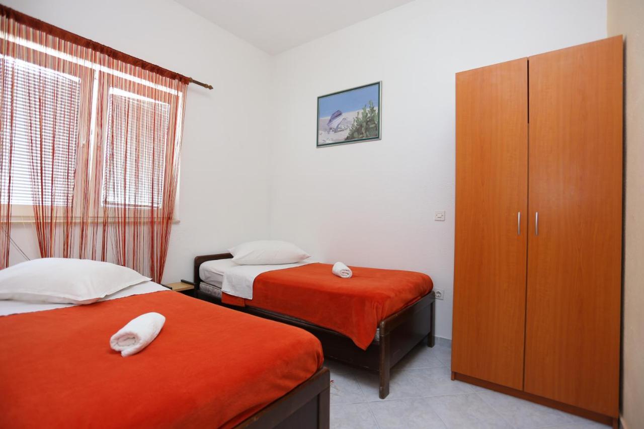 Apartments With A Parking Space Lokva Rogoznica, Omis - 17645 Exterior photo